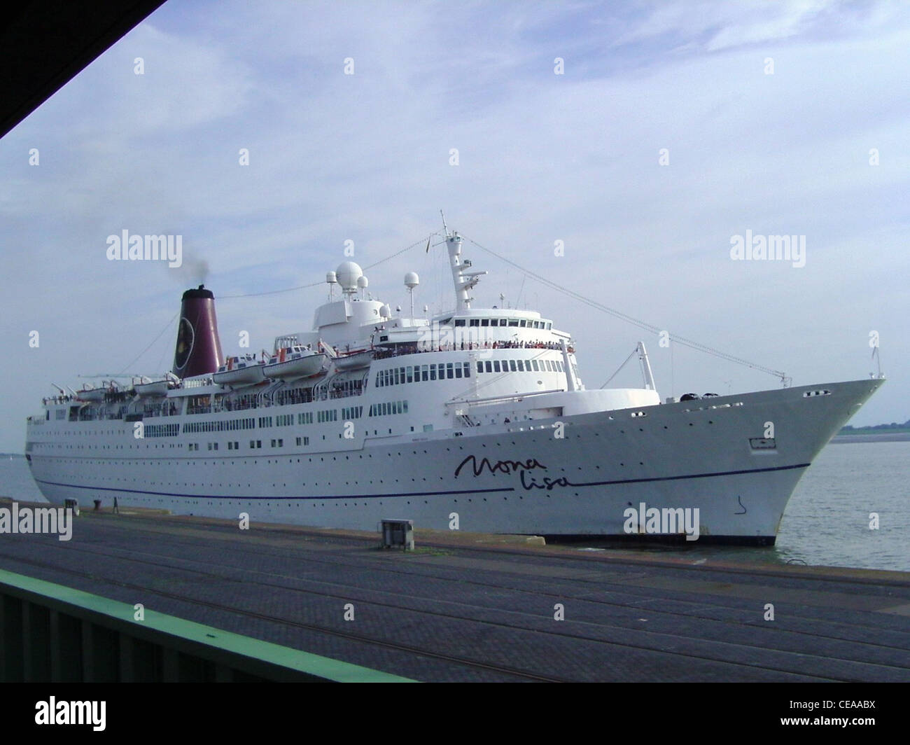 Le navire de croisière Mona Lisa est rejeter la Columbus Cruise Center à Bremerhaven, Allemagne Banque D'Images