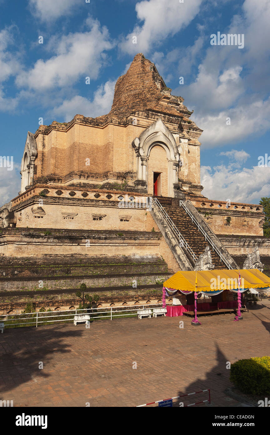 Elk208-1361v Thaïlande, Chiang Mai, le Wat Chedi Luang, grand chedi, 1441 Banque D'Images