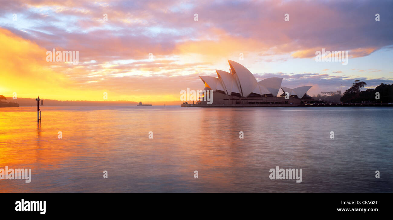 Lever du soleil l'Opéra de Sydney New South Wales Australie Banque D'Images