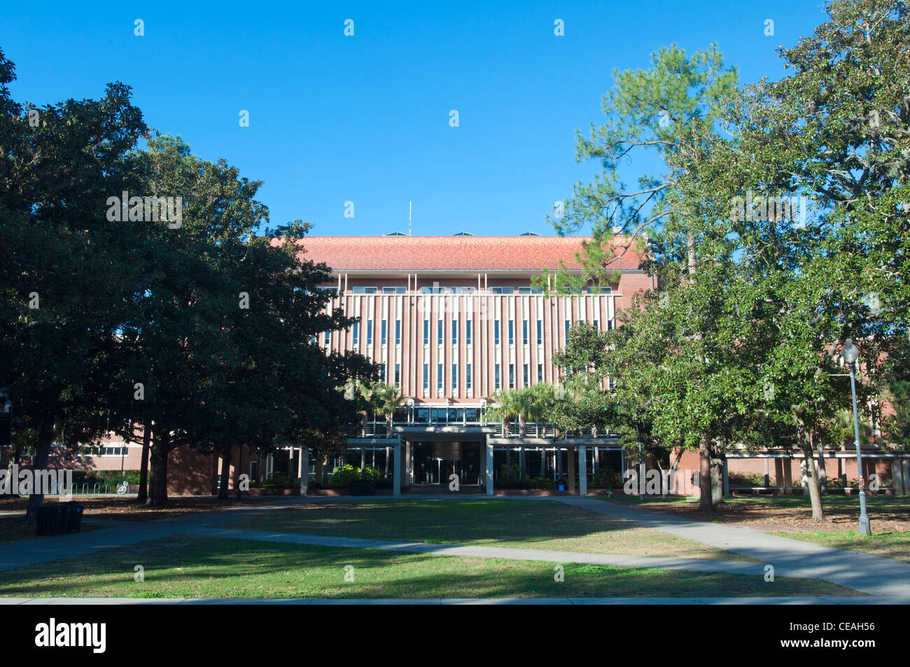 L'aile ouest de la bibliothèque, l'Université de Floride, Gainesville, Floride, USA, United States, Amérique du Nord, de l'architecture Banque D'Images
