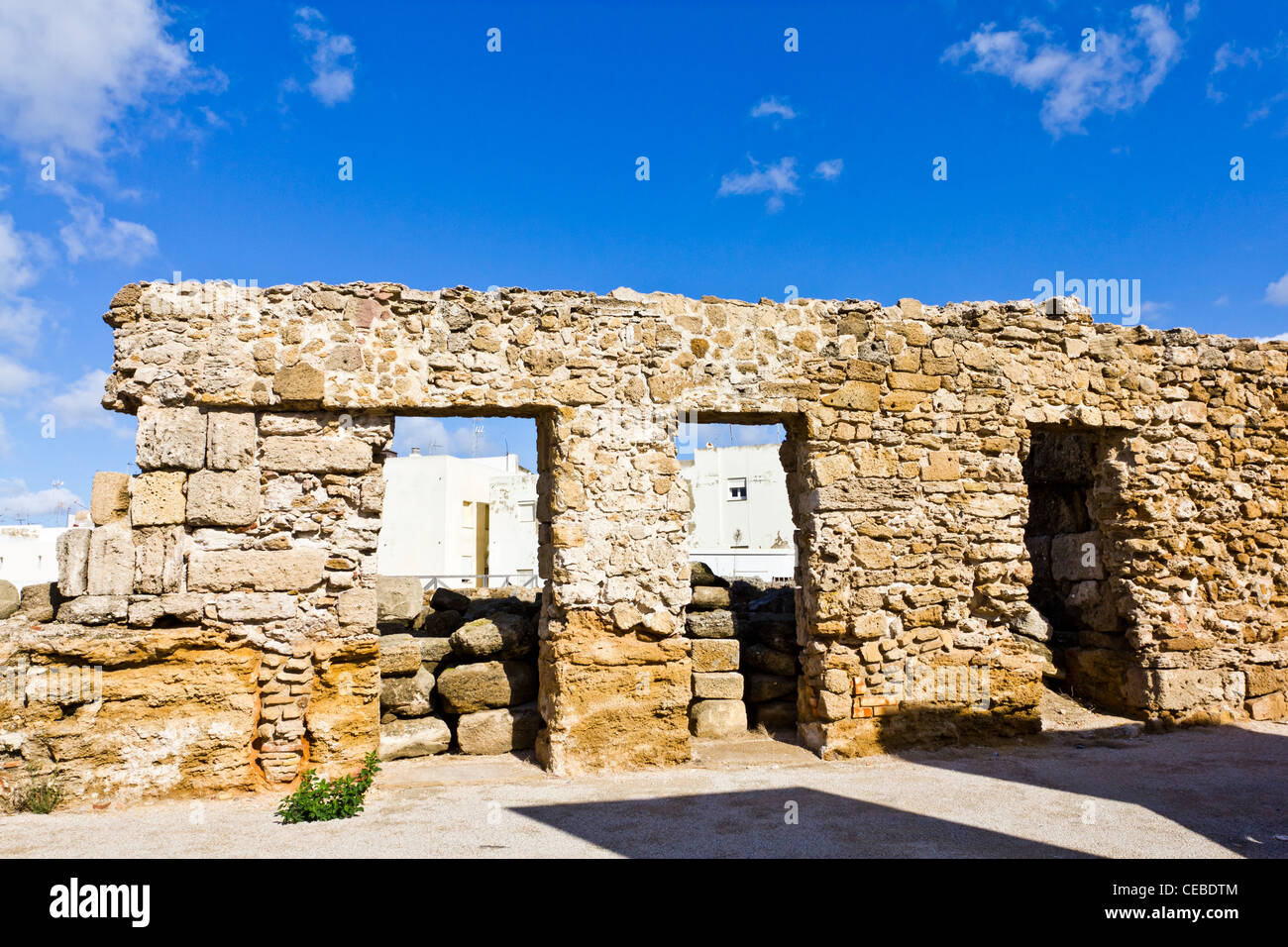 Ruines du théâtre romain, 1er siècle avant J.-C., Cadiz. Cadix est l'une des plus anciennes villes habitées en permanence de l'Europe. Banque D'Images