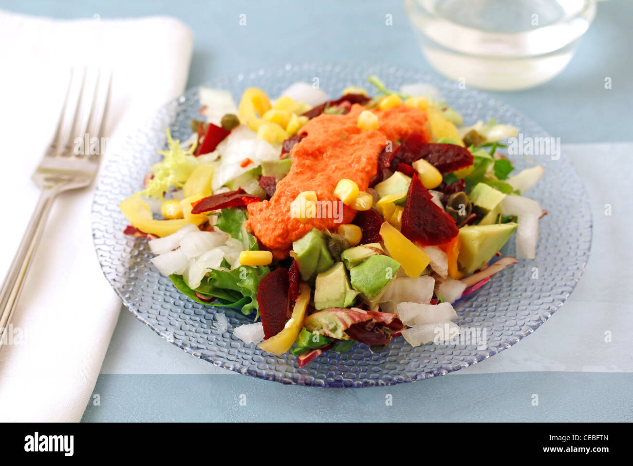 Avec salade de poivrons à la crème. Recette disponible. Banque D'Images