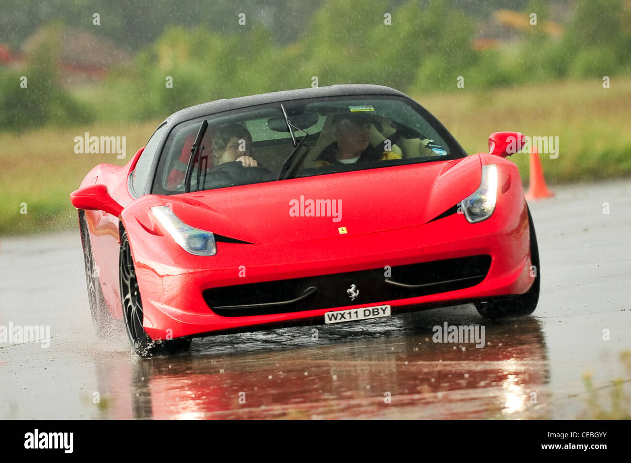 Supercars sur la voie UK, Ferrari 458 Italia Banque D'Images