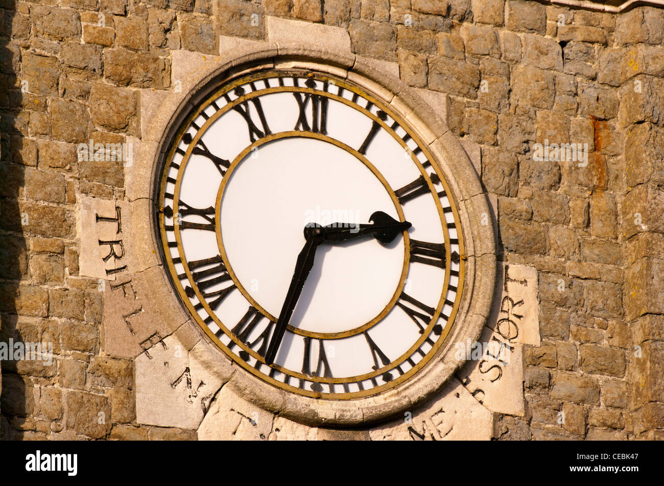 De près de l'horloge de la tour de l'horloge de l'église Christ Sandgate Road Folkestone Kent UK Banque D'Images