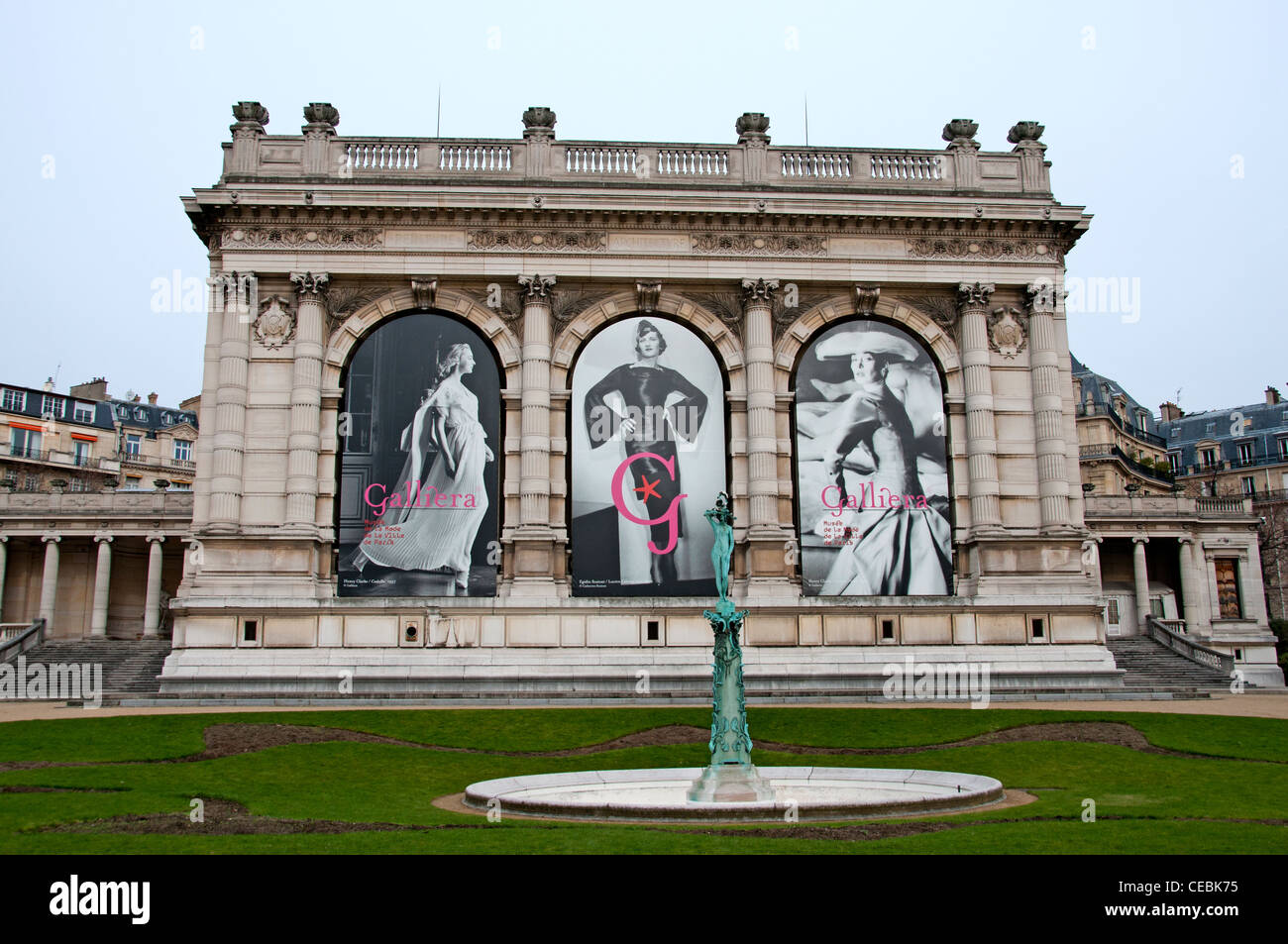Le Palais Galliera Musée de la mode de la Ville de Paris montre l