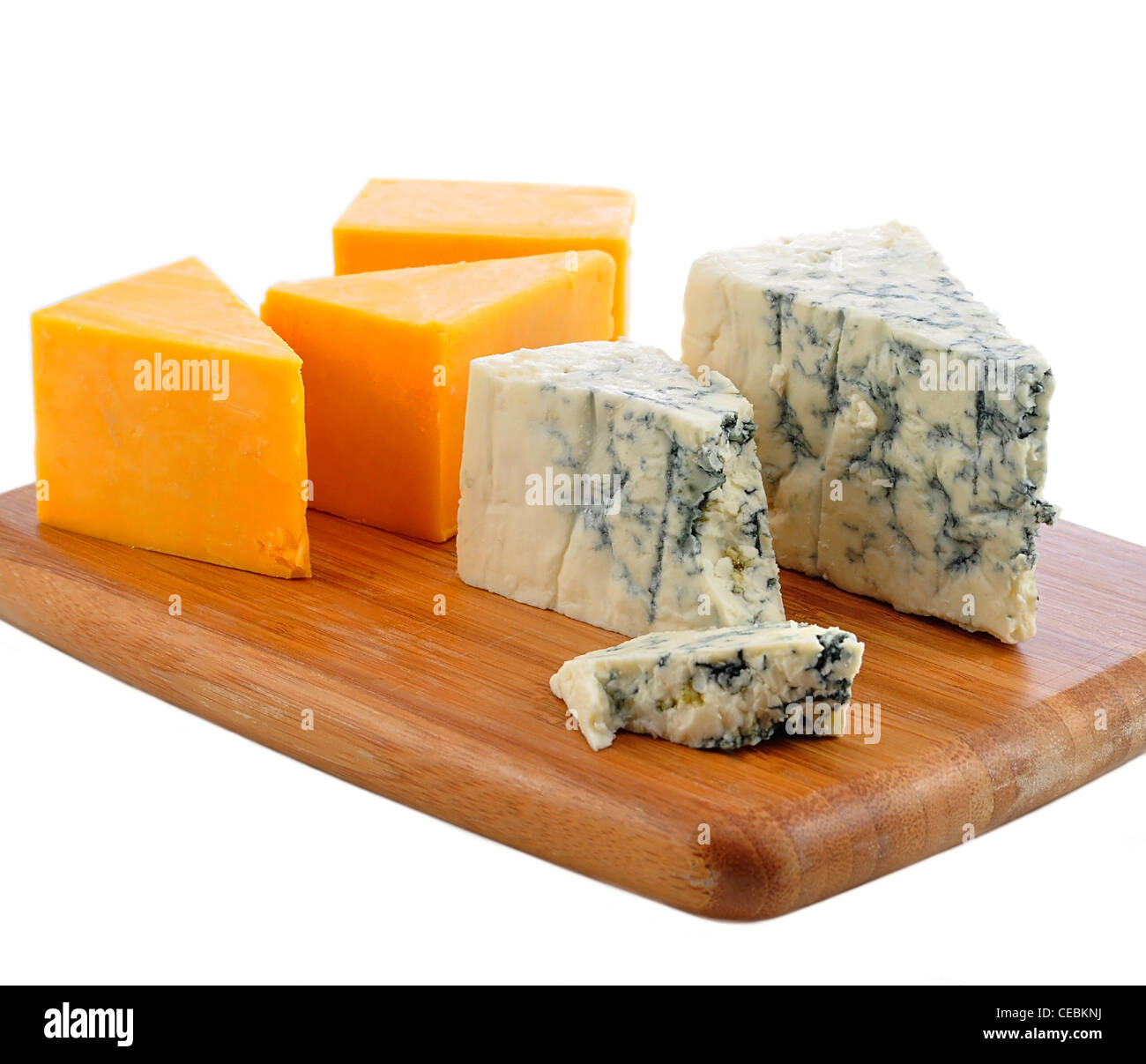 Assortiment de fromage sur une planche à découper Banque D'Images