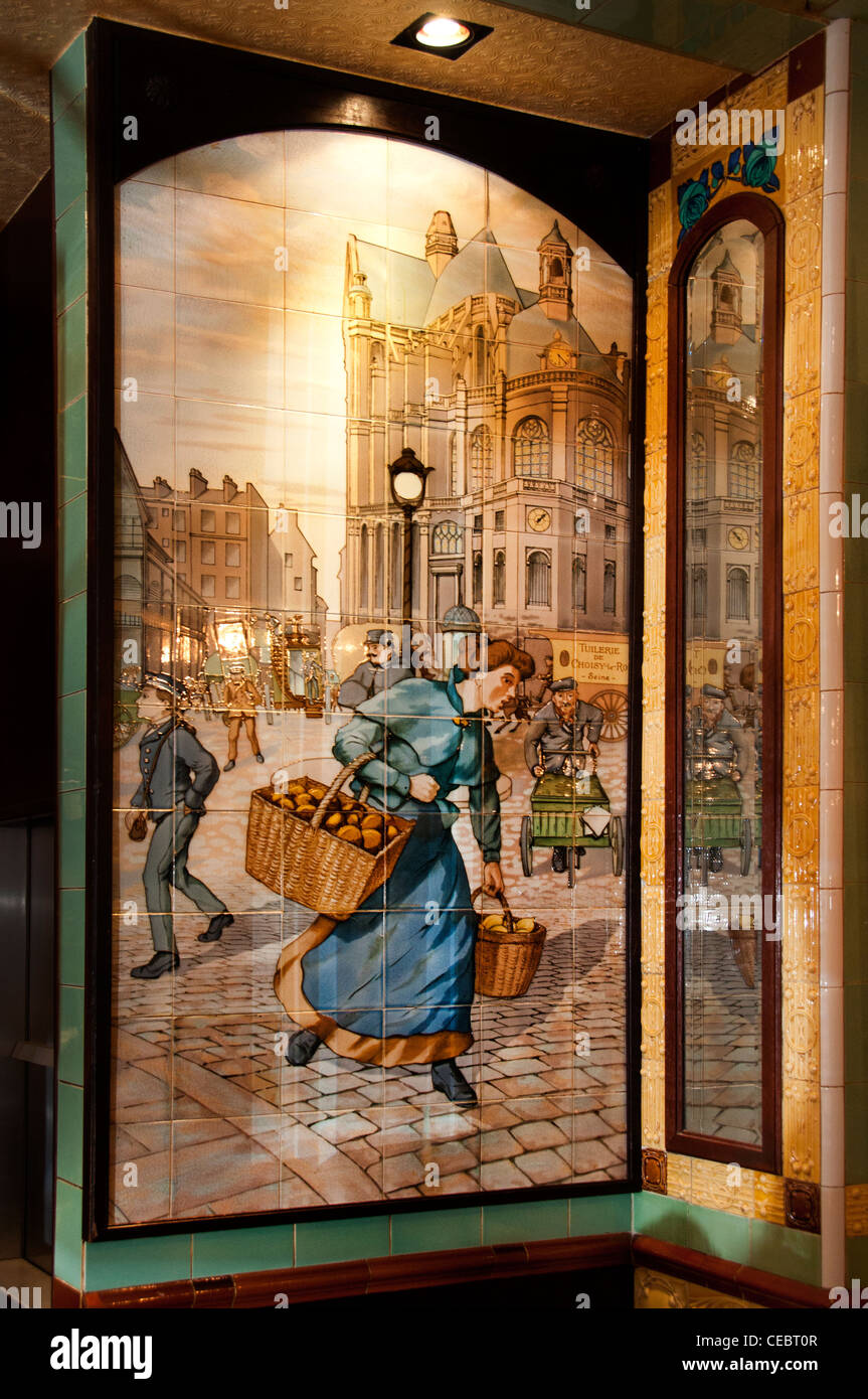 Le Christ l'auberge Bistrot (ex-Cochon à l'Oreille ) rue Montmartre Marais Paris France French Banque D'Images