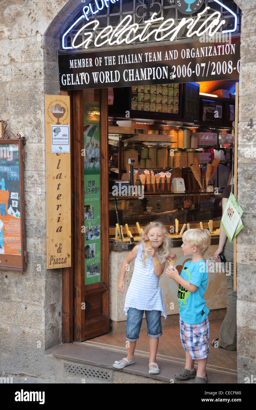 San Gimignano. Gelateria. La crème glacée. Banque D'Images