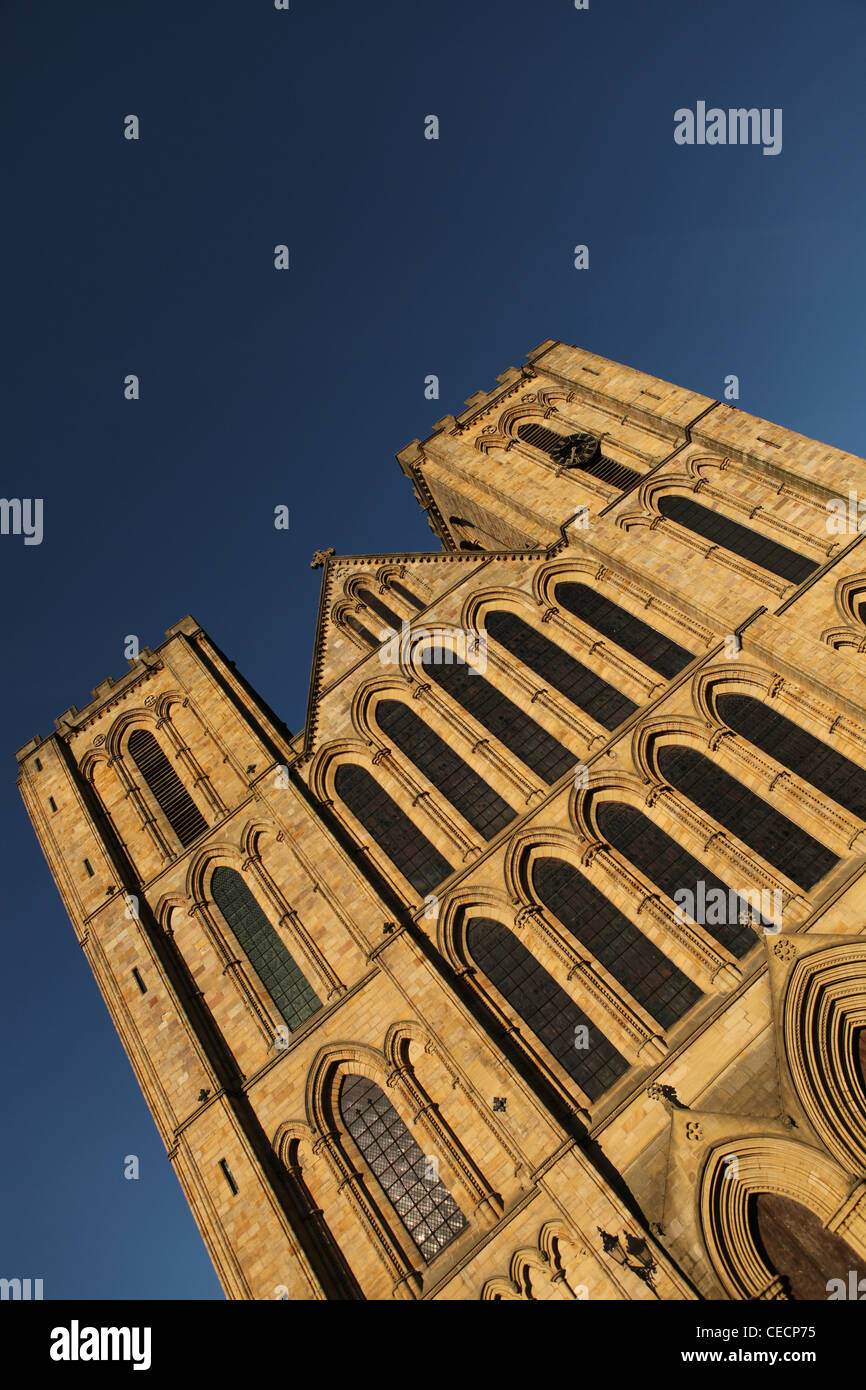 La cathédrale de Ripon Ripon, avant de l'ouest, North Yorkshire, UK Banque D'Images