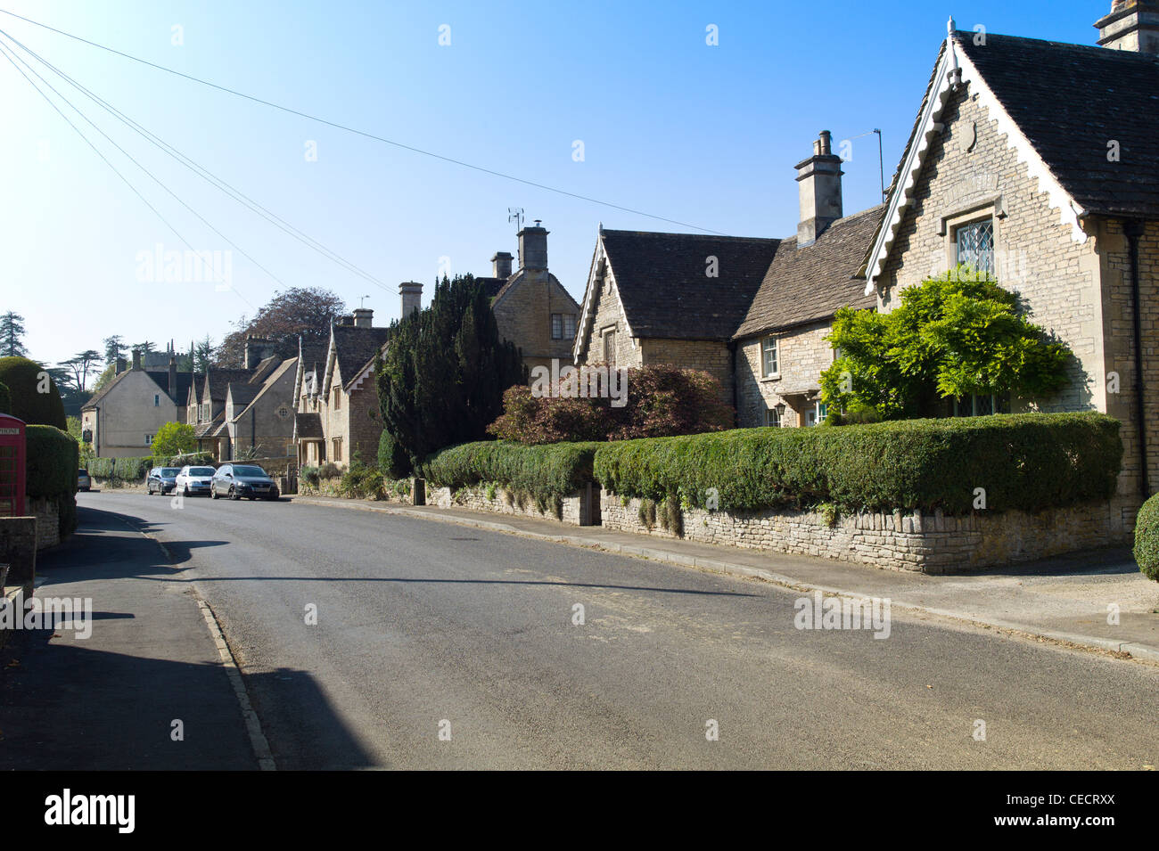 Le village anglais paisible rue de Baboona Beachfront Living Wiltshire England UK UE Banque D'Images