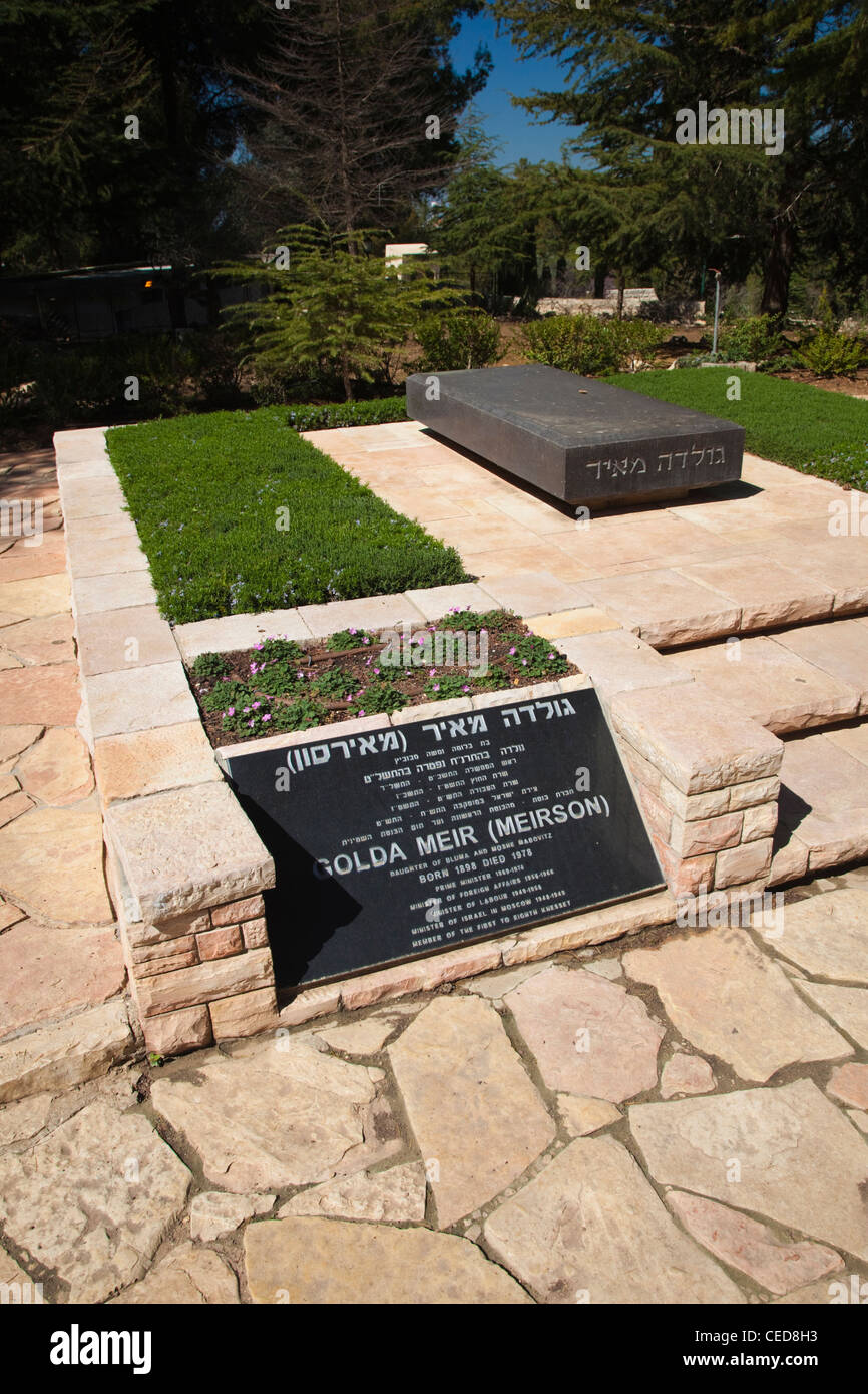 Israël, Jérusalem, le Mont Herzl, tombeau de Golda Meir, ancien Premier Ministre israélien Banque D'Images