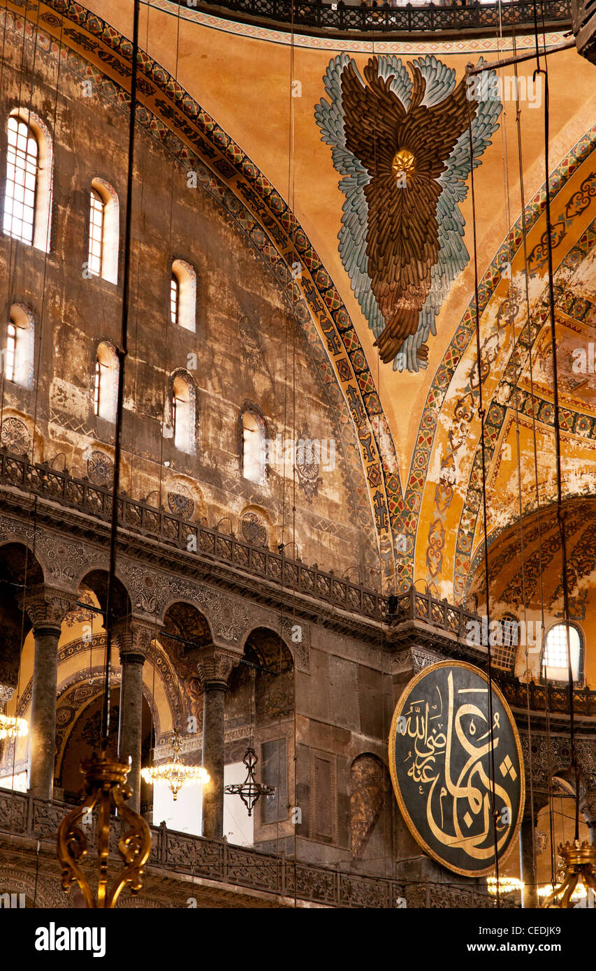 L'intérieur de Sainte-sophie (Aya Sofya) basilique, Sultanahmet, Istanbul, Turquie Banque D'Images