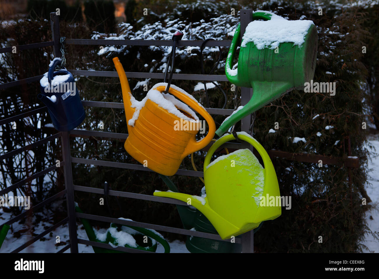 Arrosoirs colorés, Mitte, Berlin, Allemagne Banque D'Images