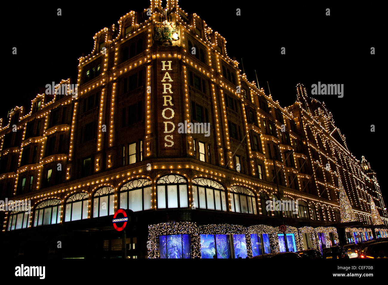 Harrods building entièrement allumé avec des lumières de Noël Banque D'Images