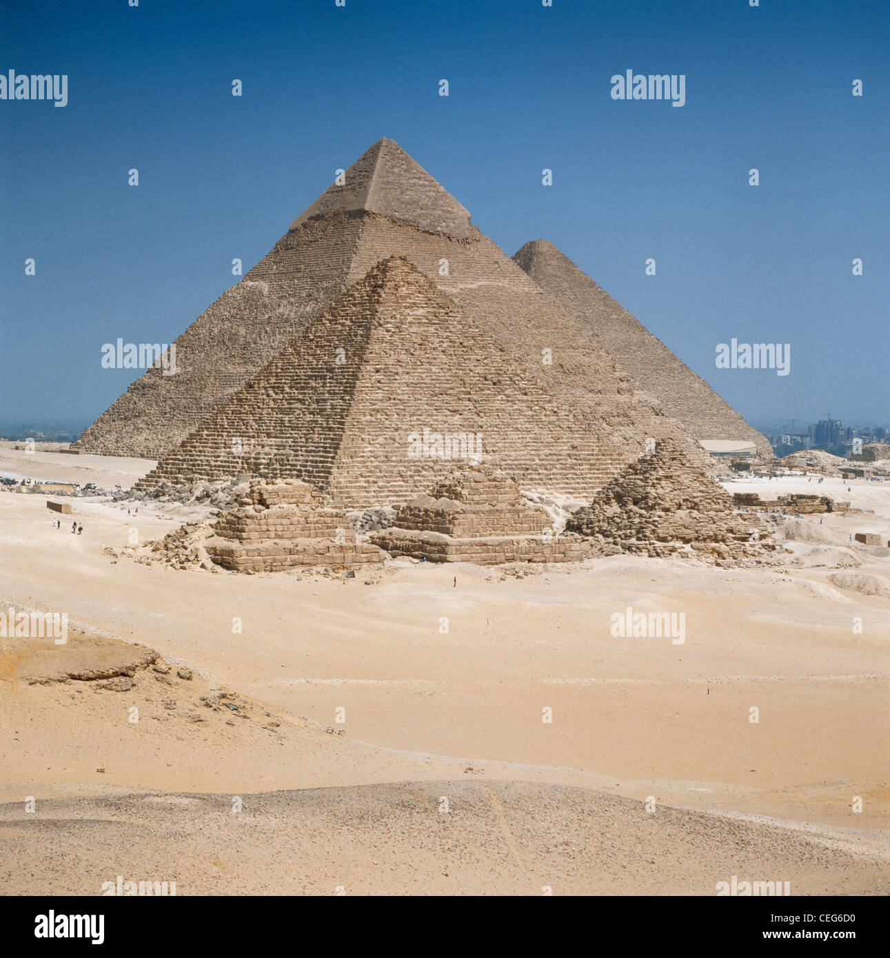 Les Pyramides de Gizeh Le Caire Egypte Afrique du Nord du Plateau Banque D'Images