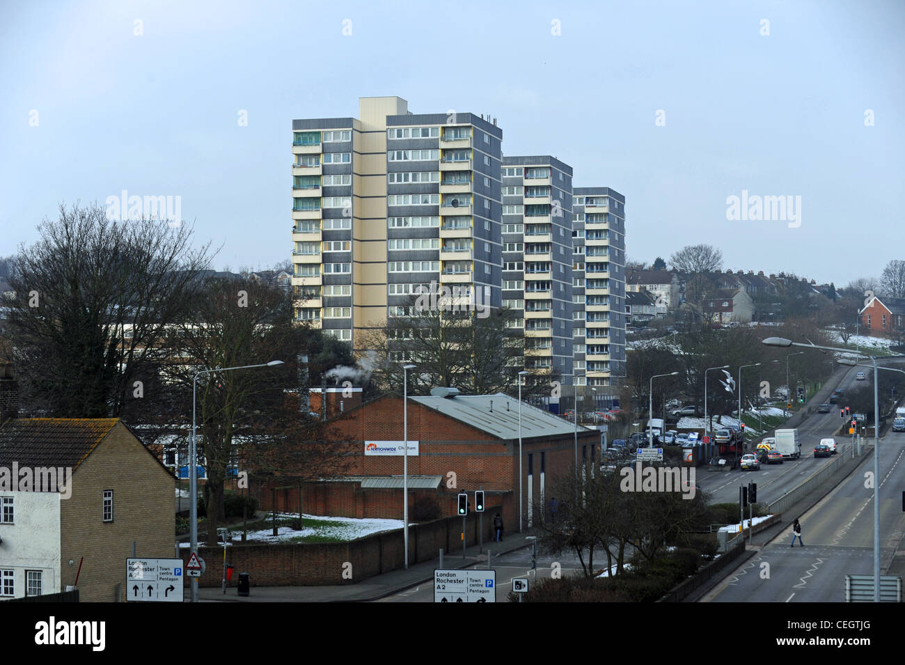 Logement urbain des immeubles dans le centre-ville de Chatham Kent UK 2012 Banque D'Images