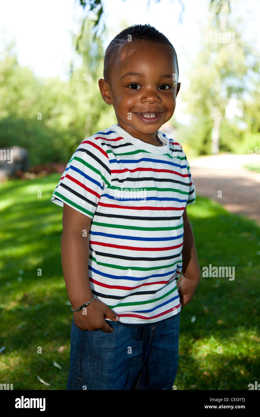 Cute little african american baby boy playing at park Banque D'Images