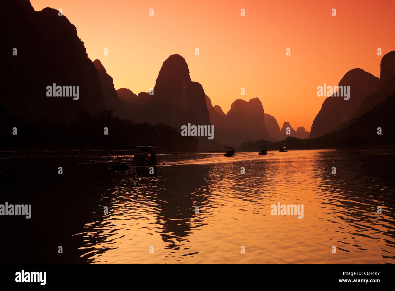Voyage Chine Guilin rivière li phénomène naturel des terres de l'Asie de l'Est Région du Guangxi Fonction Géographie Physique scène tranquille Banque D'Images