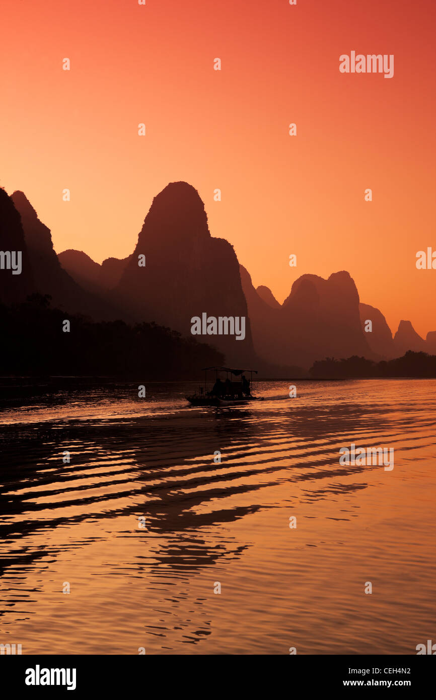Voyage Chine Guilin rivière li phénomène naturel des terres de l'Asie de l'Est Région du Guangxi Fonction Géographie Physique scène tranquille Banque D'Images