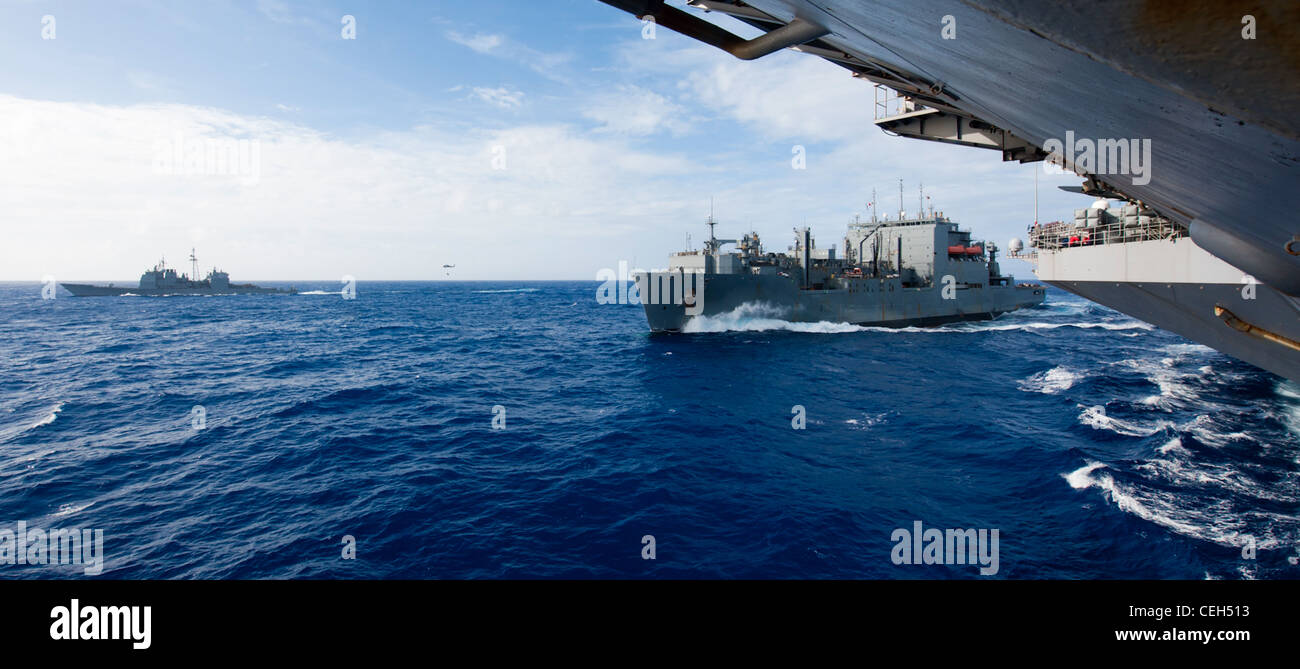 Le navire de fret et de munitions du Commandement militaire de Sealift ...