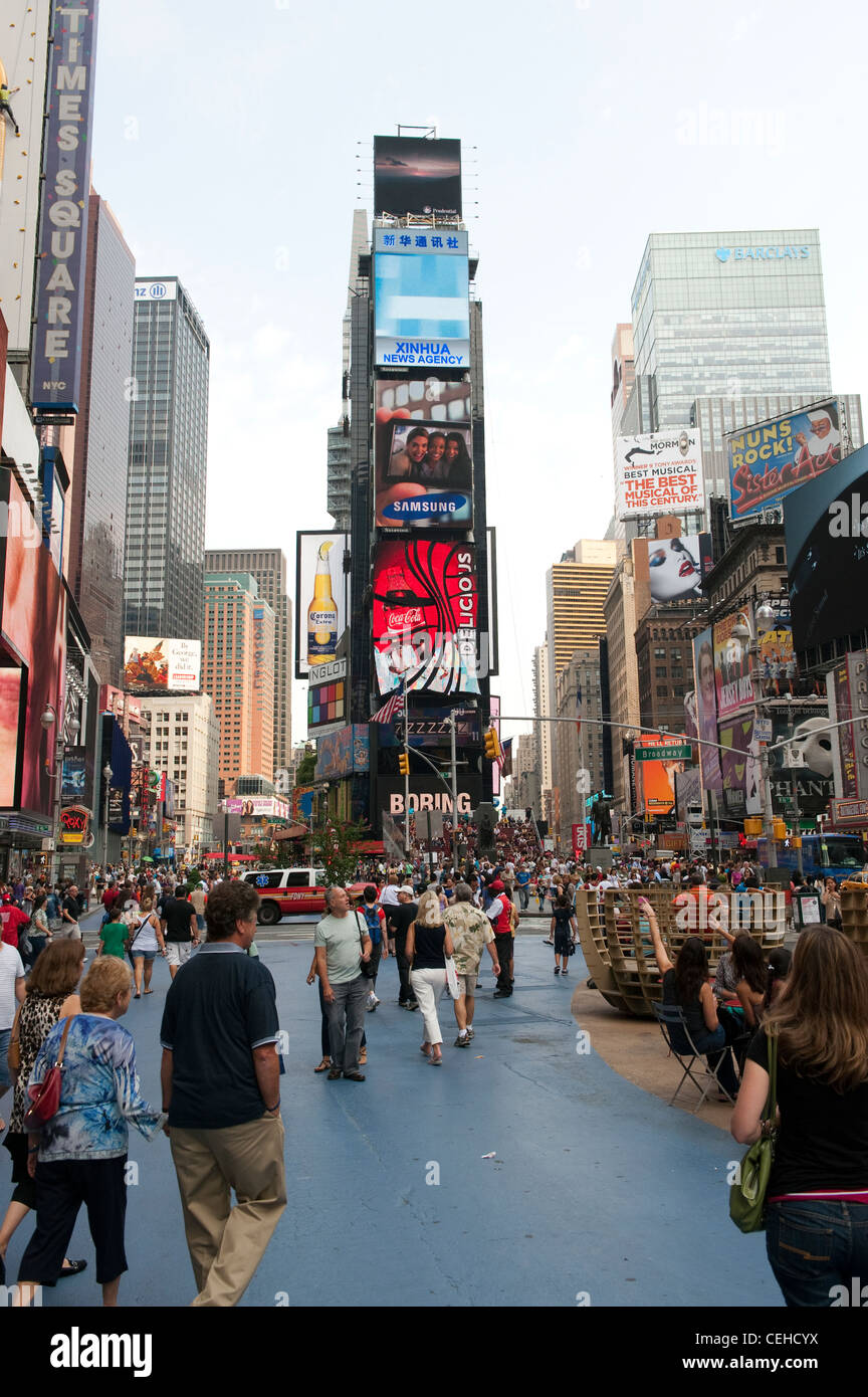 Times Square - New York durant la journée Banque D'Images