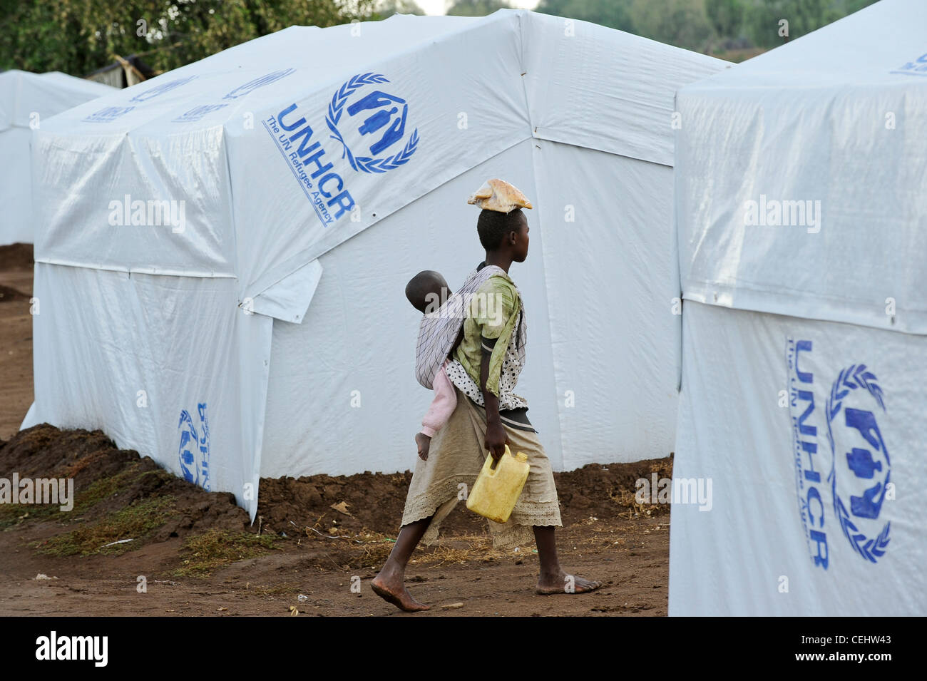 Région Afrique Kenya Turkana du camp de réfugiés de Kakuma, , les organisations des Nations Unies comme le HCR et le PAM pour donner du relief de la FLM 80,000 réfugiés, le HCR tentes Banque D'Images