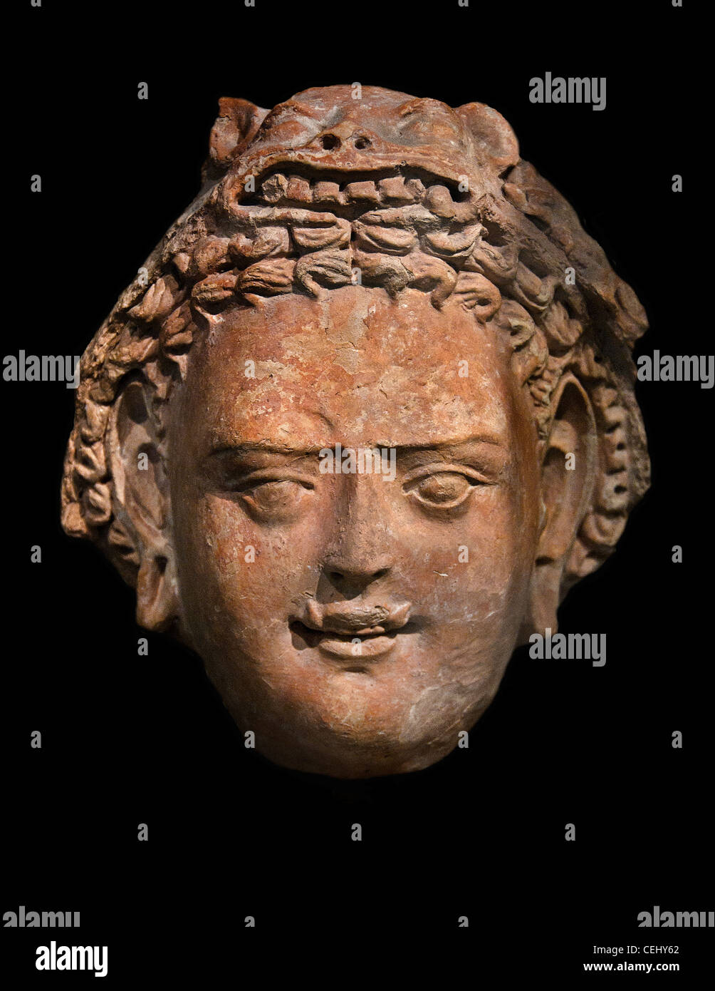 Bodhisattva Head Tumshug Togquz petit temple Xinjiang 4th-5th siècle Chine chinoise Banque D'Images