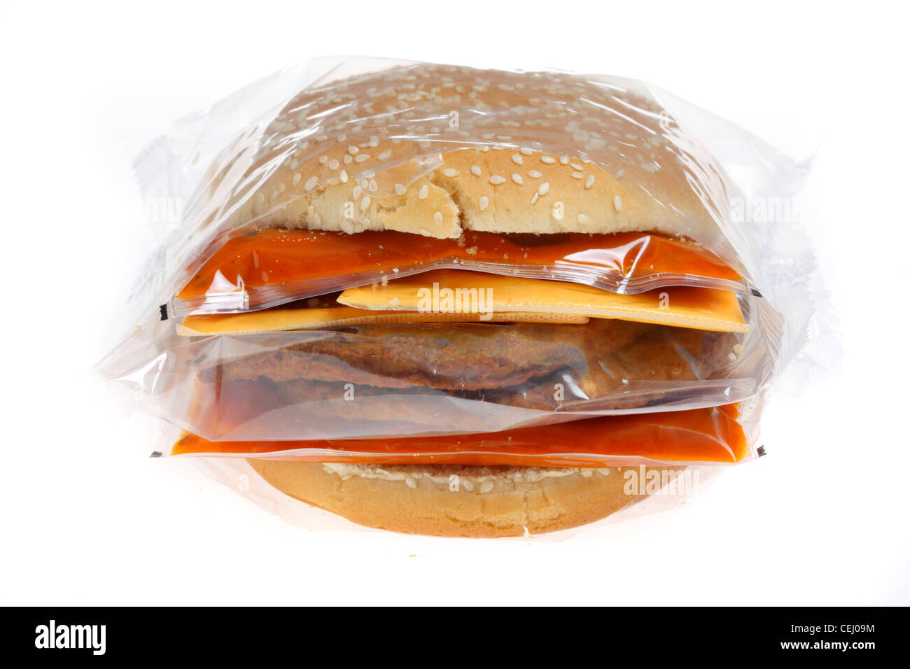 La nutrition, les aliments de préparation rapide. Alimentation facile. Kit d'un hamburger réfrigérés de supermarchés". Pour le chauffage dans un micro-onde. Banque D'Images