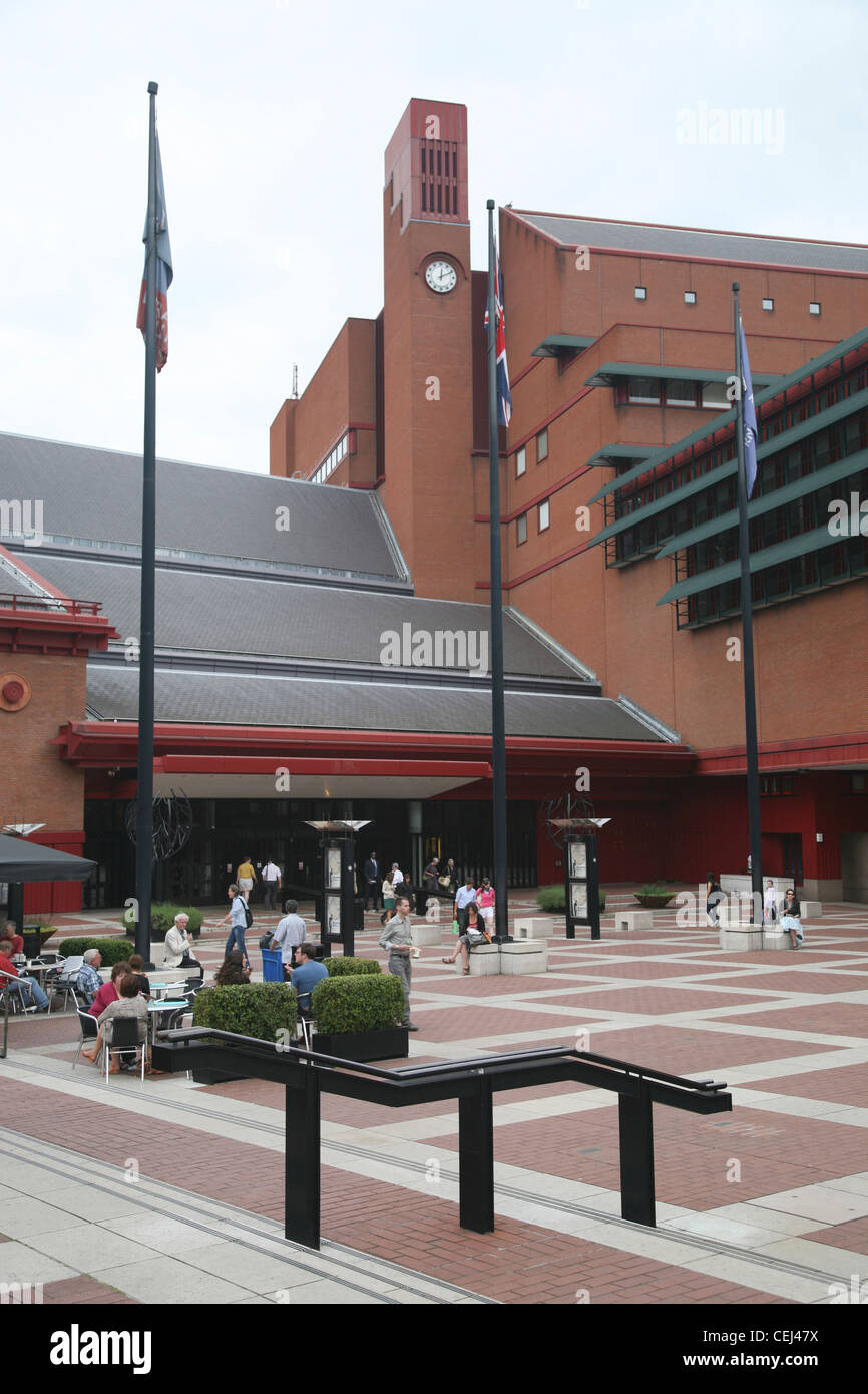 La British Library près de St Pancras, London, UK. Banque D'Images