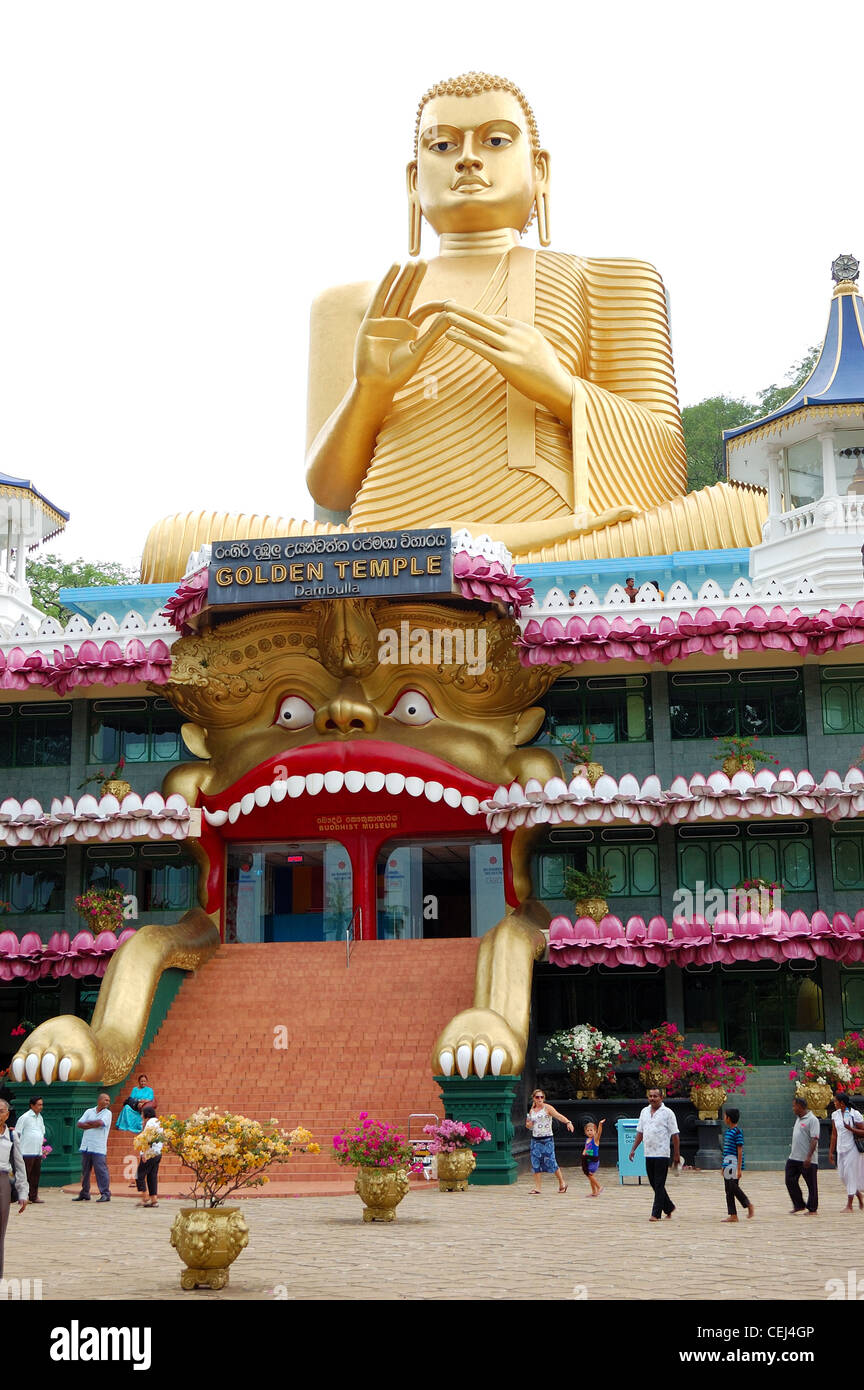 Le Golden Temple Dambulla. Le Sri Lanka. Banque D'Images