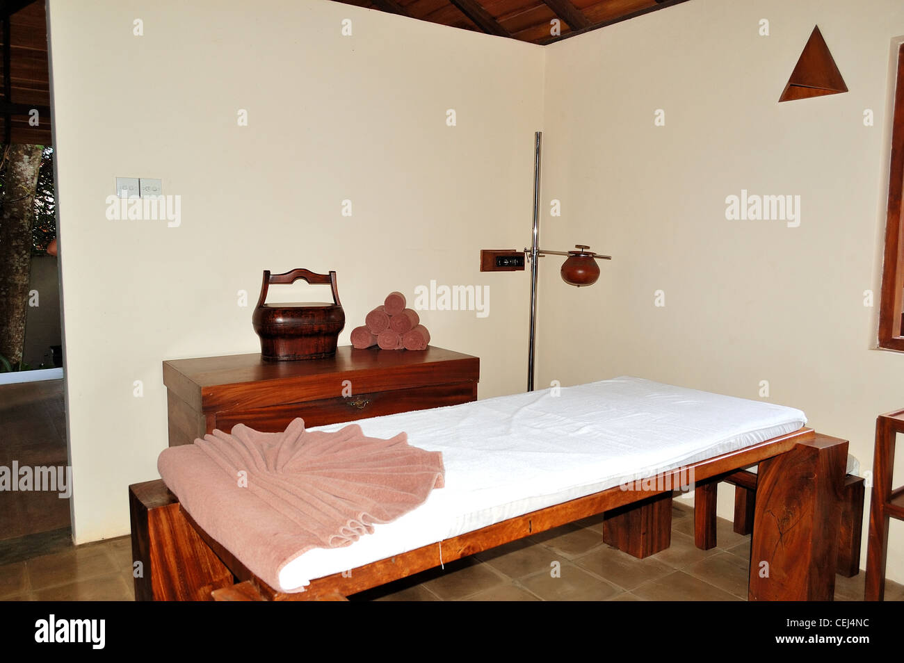 Lit de massage spa à l'hôtel de luxe, Bentota, Sri Lanka Banque D'Images