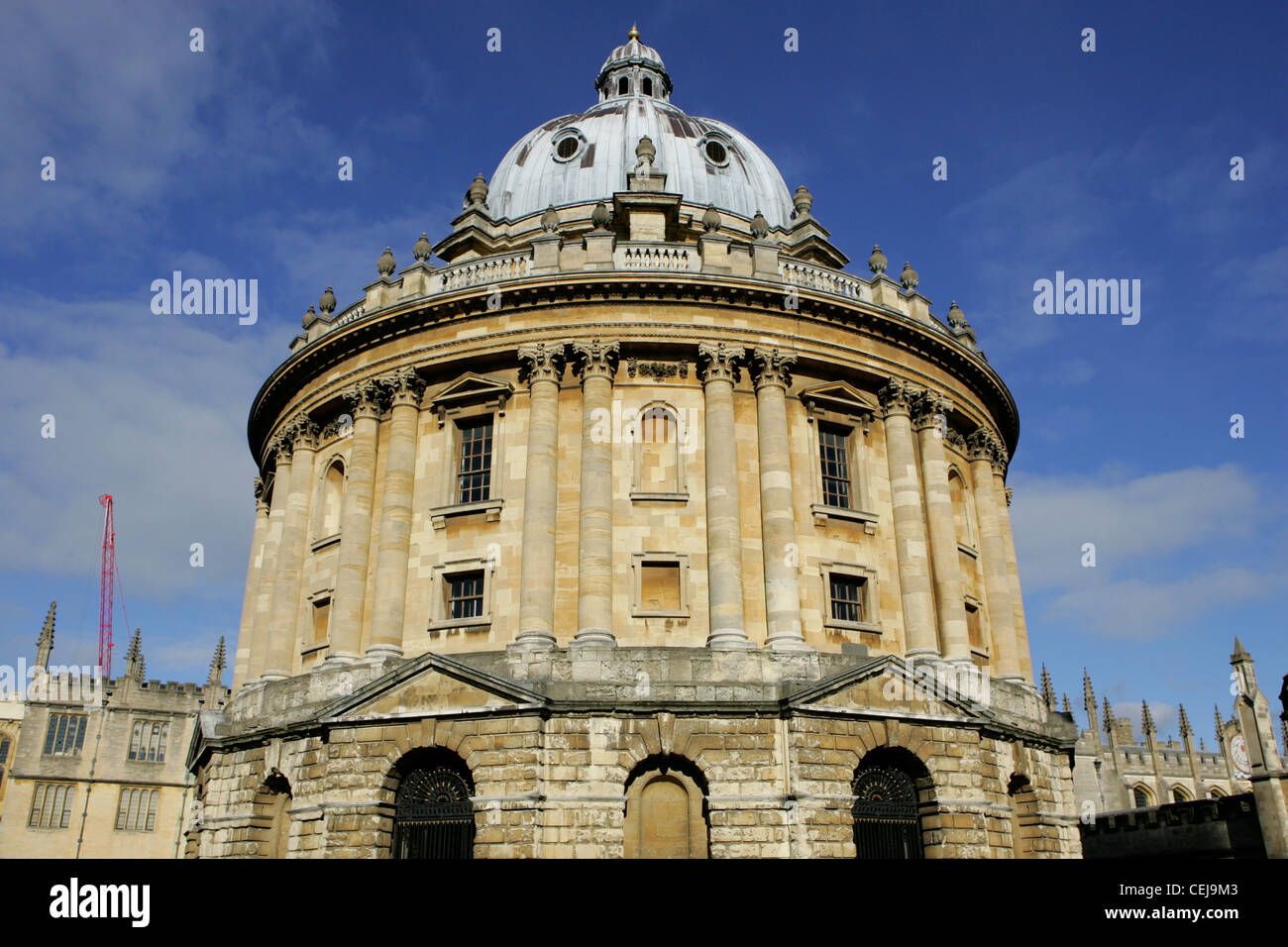 La Radcliffe Camera, construit 1737-1749 en tant que bibliothèque scientifique d'Oxford, détient maintenant des livres de l'anglais, l'histoire, et Theolog Banque D'Images