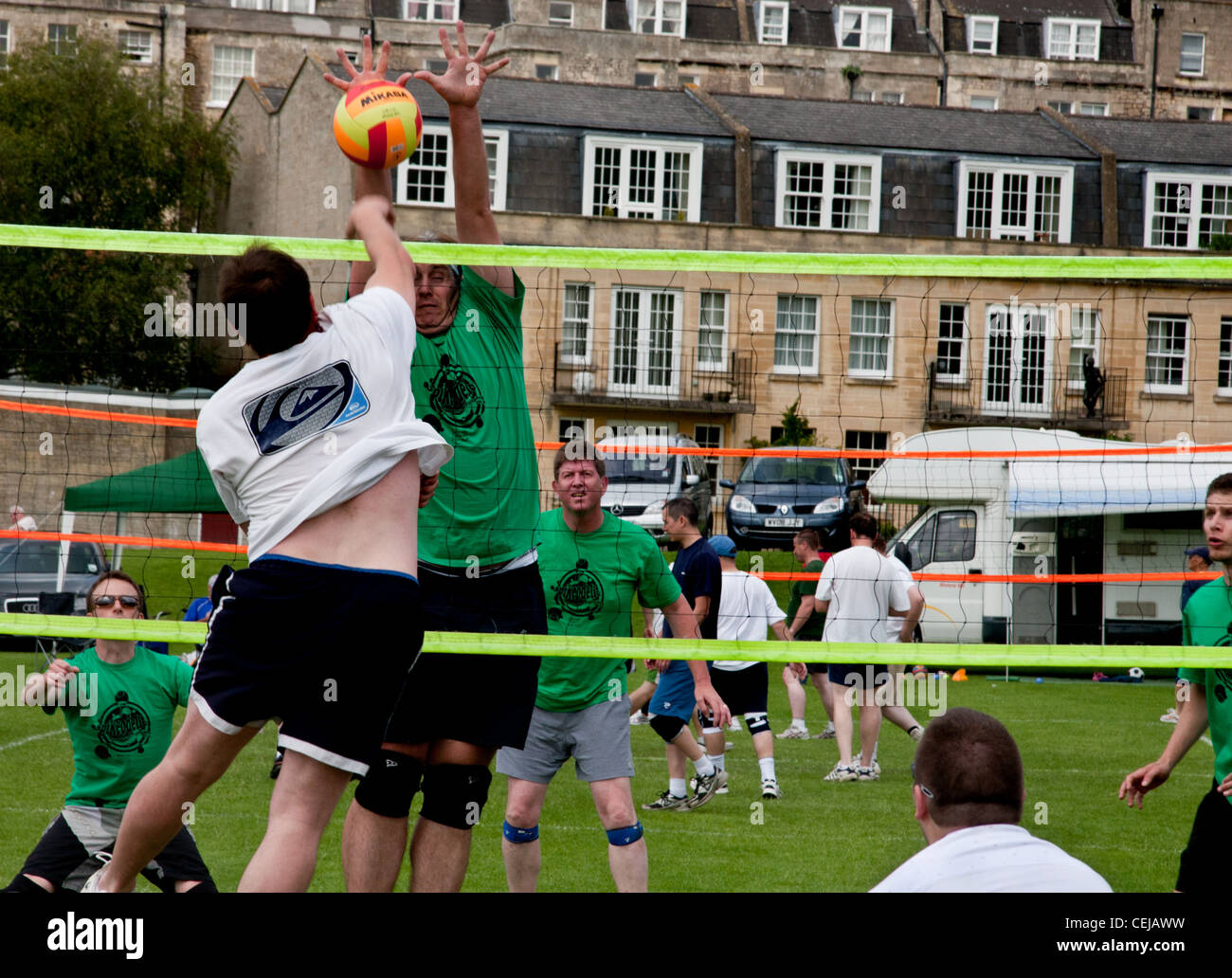 Les équipes participant à la 37e championnats nationaux de volley-ball annuel international Whitefield ; Baignoire, juillet 2011. Banque D'Images