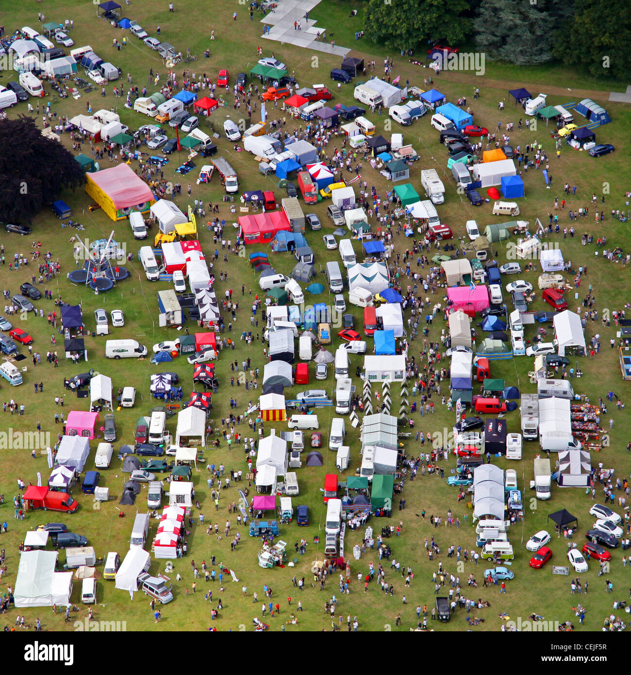 vue aérienne d'une foire extérieure, artisanale ou campagnard Banque D'Images