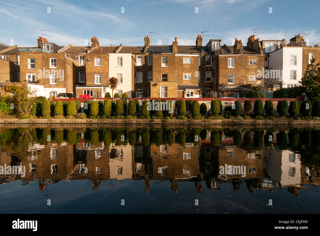 Grand Union Canal, Maida Vale, Londres, Angleterre, Royaume-Uni Banque D'Images