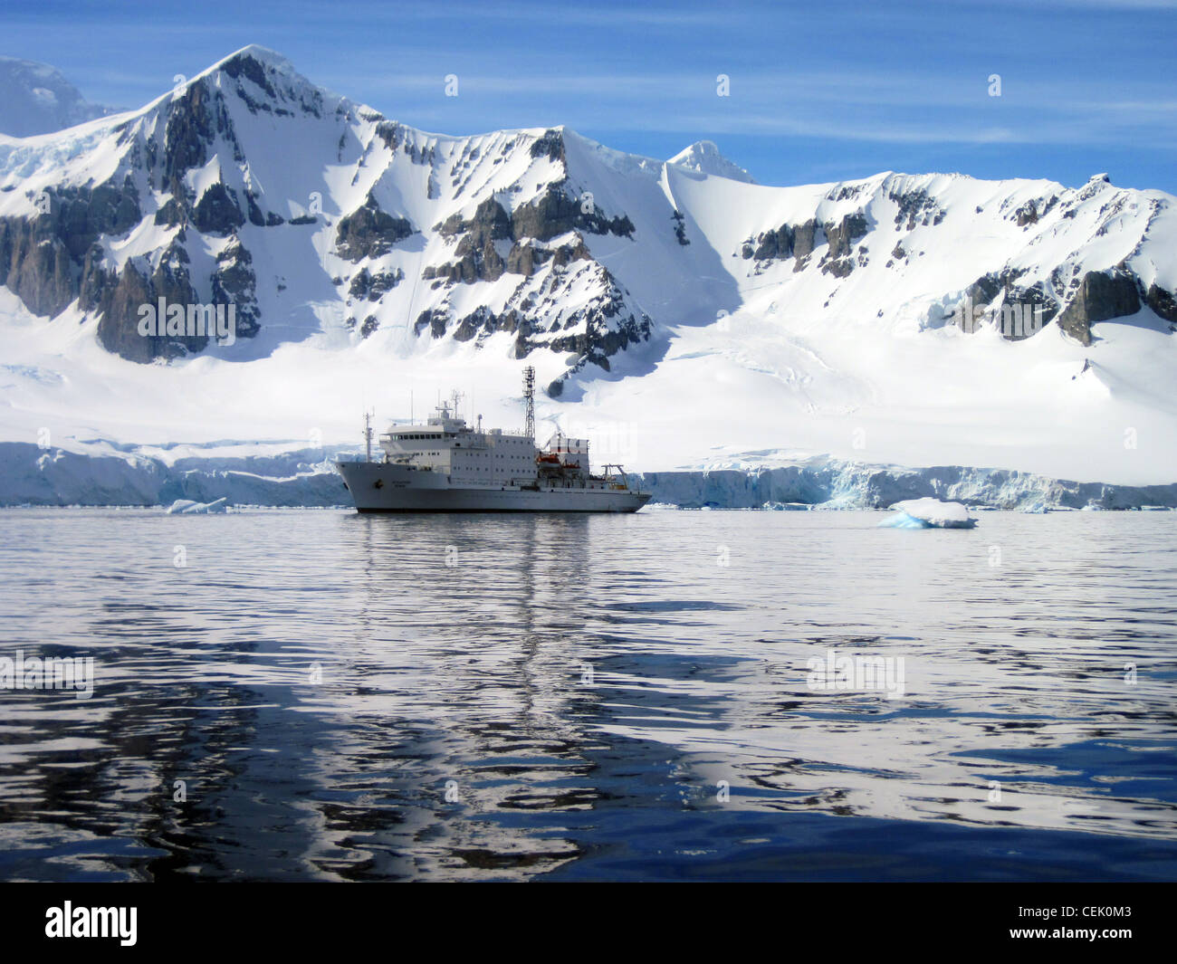 Navire est l'Antarctique Banque D'Images