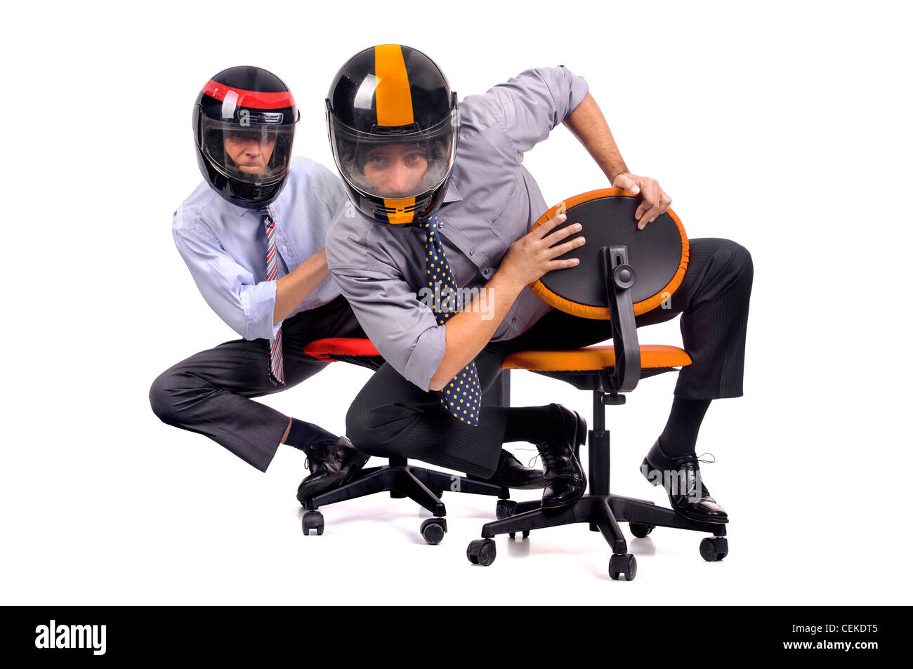 Hommes d'action dans des chaises avec des casques Banque D'Images