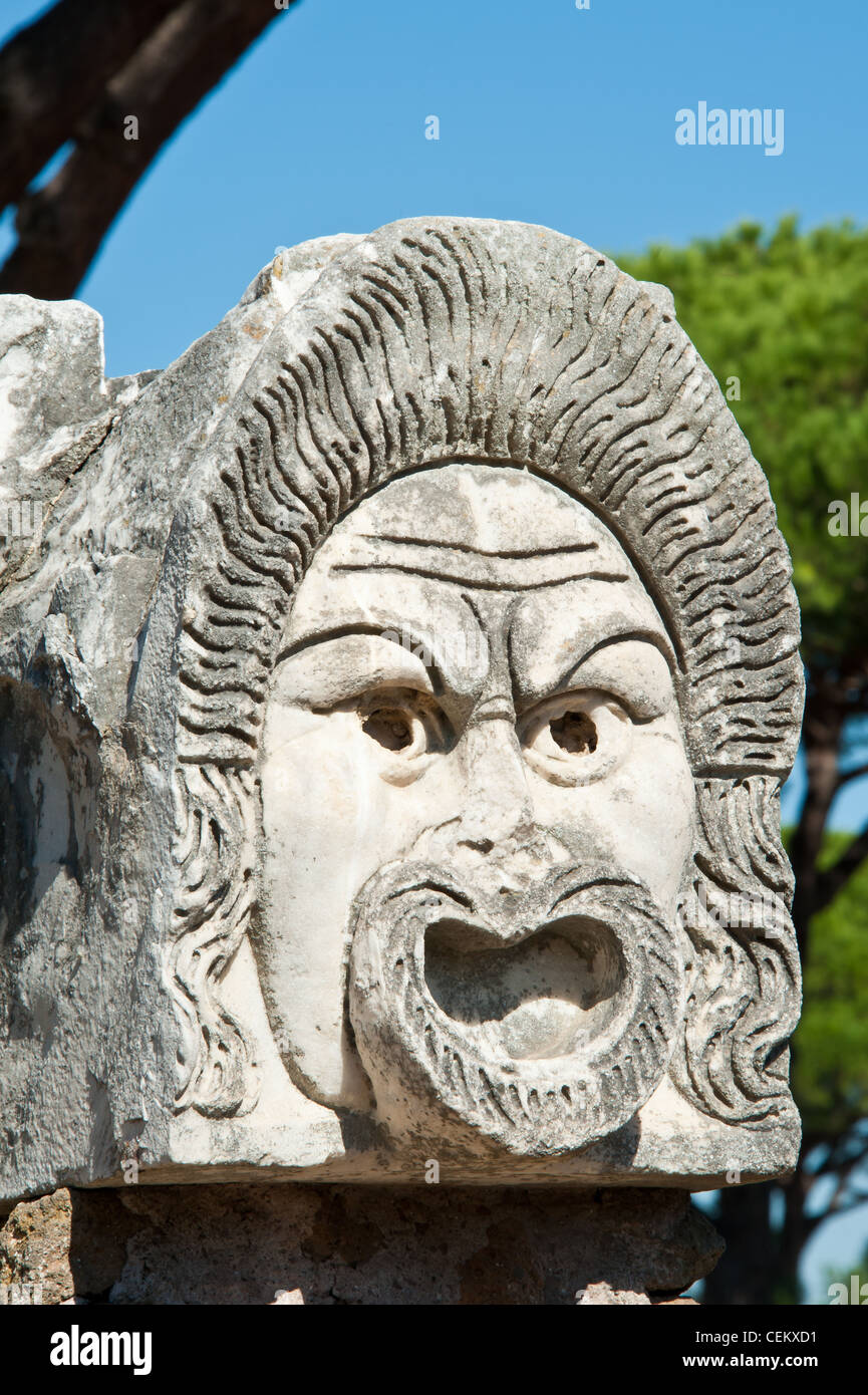 La Sculpture au théâtre à Ostie, en Italie. Banque D'Images