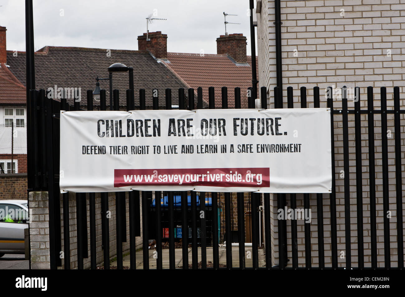 Signe de protestation contre le nouveau projet de 'super' dans les égouts de Londres. Banque D'Images