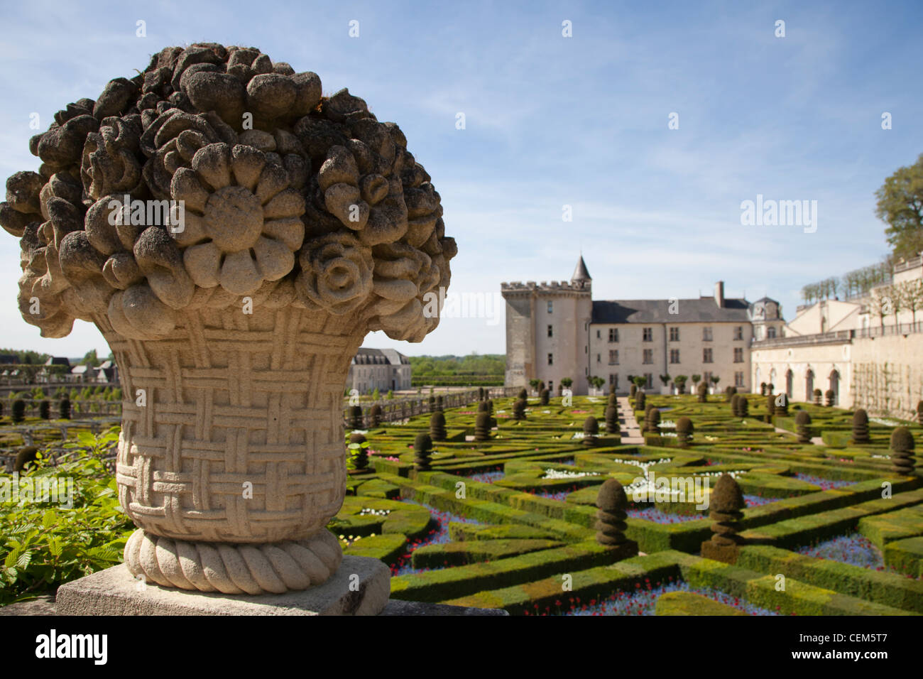 France, vallée de la Loire, le château de Villandry, Les Jardins d'ornement, deuxième Salon, statue de pierre Banque D'Images