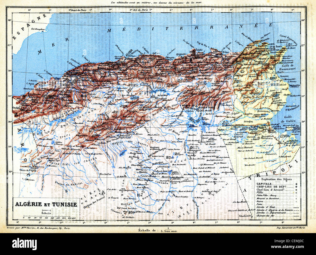Le plan de l'Algérie et la Tunisie avec des noms de leurs villes. Banque D'Images