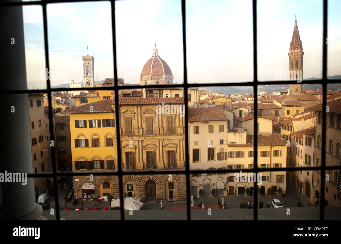 Vue de Florence par une fenêtre Banque D'Images