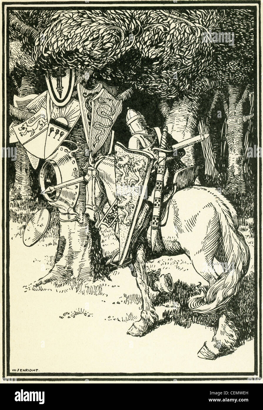 Sir Lancelot hits le fond d'un bassin de fer au pied d'un arbre qui était accrochée sur les boucliers d'un grand nombre de frères chevaliers. Banque D'Images