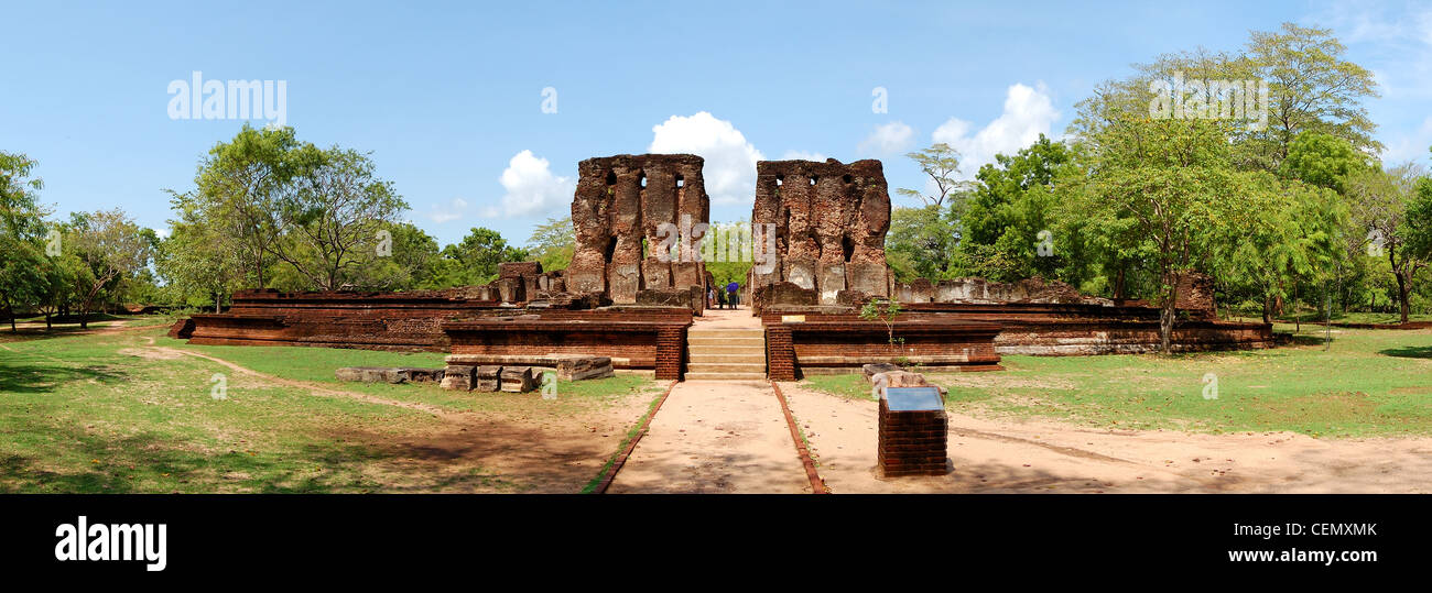 Le panorama des ruines de Polonnaruwa (ancienne capitale du Sri Lanka) Banque D'Images