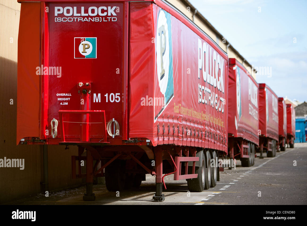 Remorque de camion en attente de chargement Stations d'Ecosse Montrose Banque D'Images