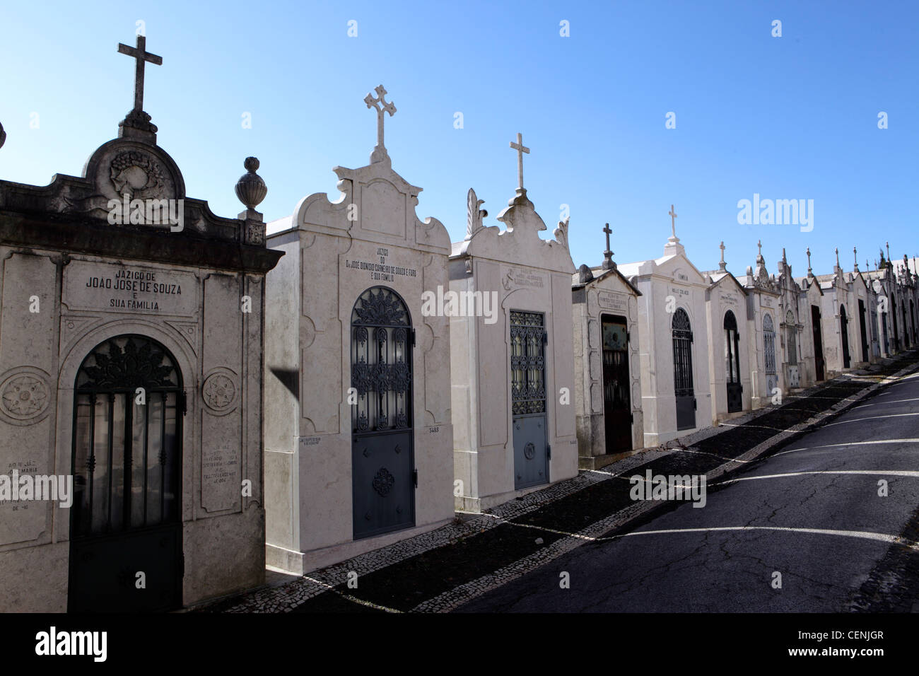 Le plus grand cimetière de Lisbonne, Cemiterio dos Prazeres (cimetière de plaisirs). Banque D'Images