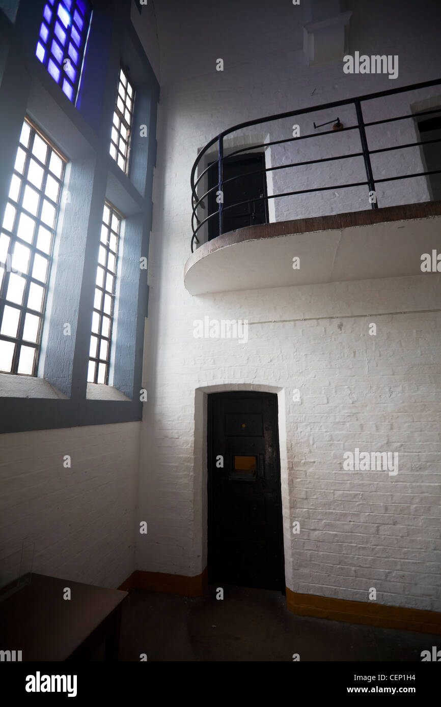 La ville de Lincoln, château de Lincoln Lincolnshire mesdames prison cellulaire et la fenêtre de l'aile porte et balcon Banque D'Images