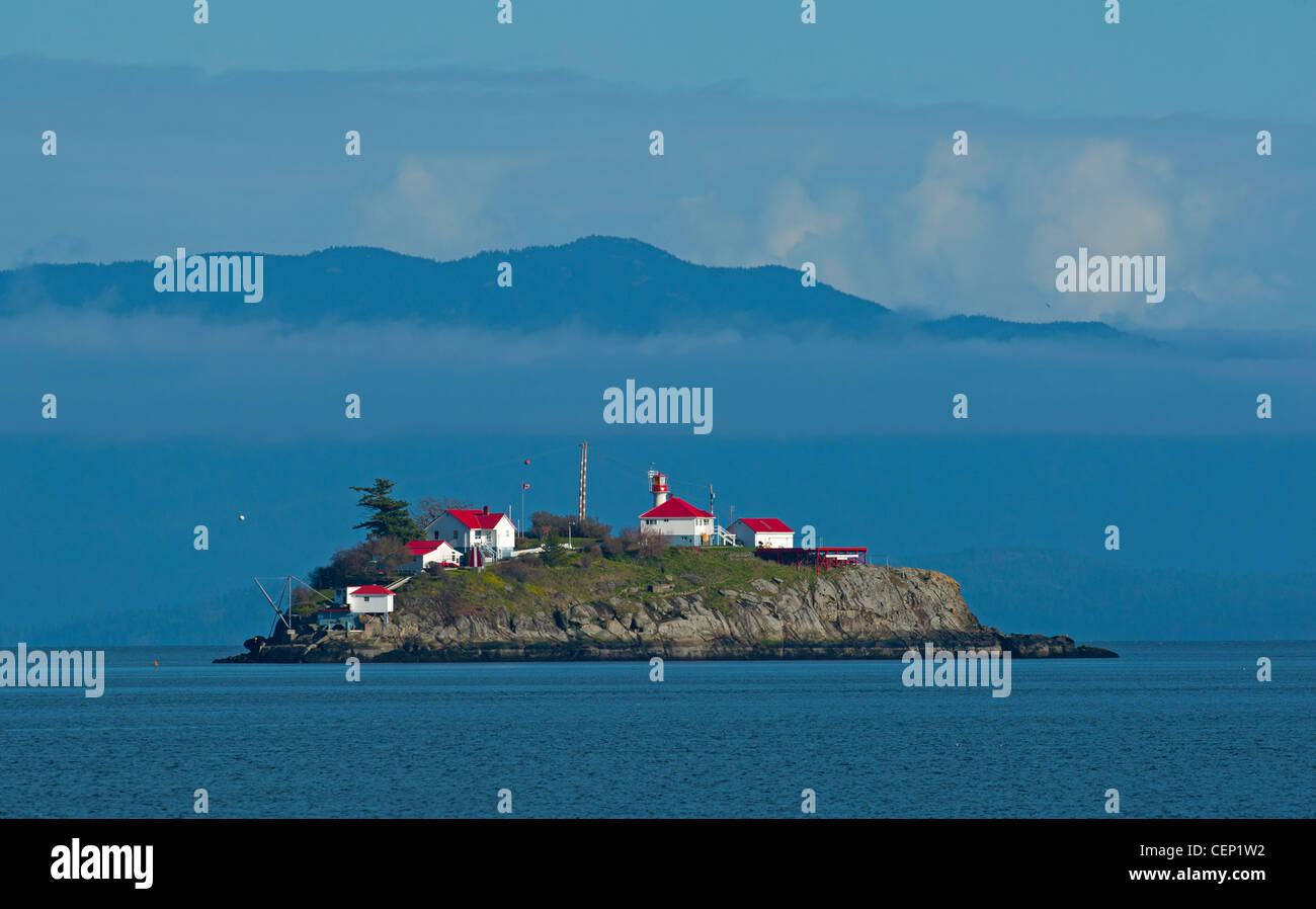 Chrome Island au large de la pointe sud de l'île Denman dans le détroit de Géorgie, un mile à l'Est de l'île de Vancouver, près de Deep Bay. 8029 SCO Banque D'Images