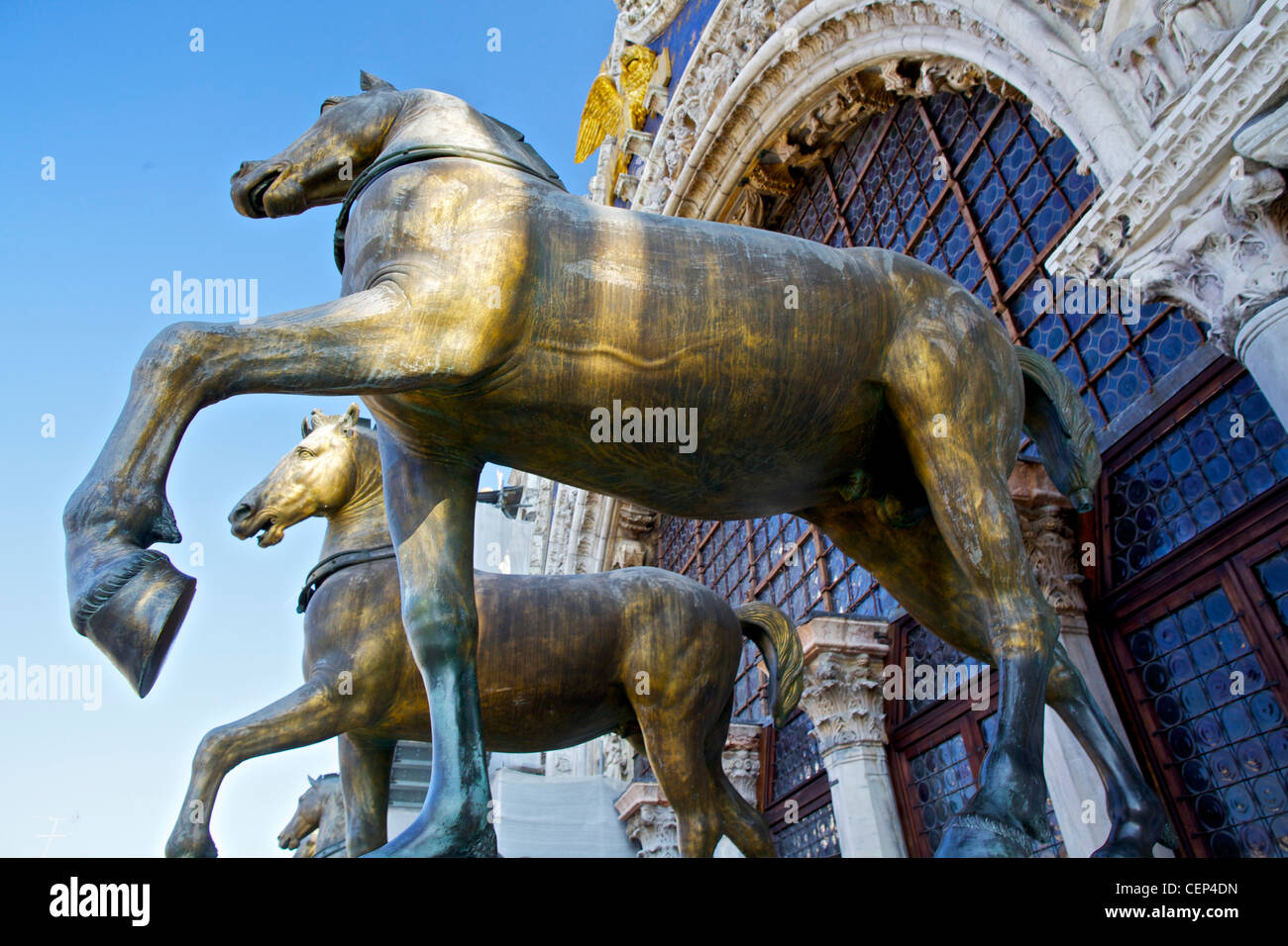 Les chevaux de Saint Marc sur la Basilique Saint Marc à Venise, Italie Banque D'Images