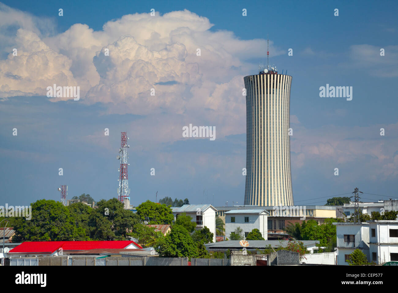 Tour Nabemba Nabemba Tower Brazzaville Banque De Photographies Et D tour-nabemba-nabemba-tower-brazzaville-banque-de-photographies-et-d